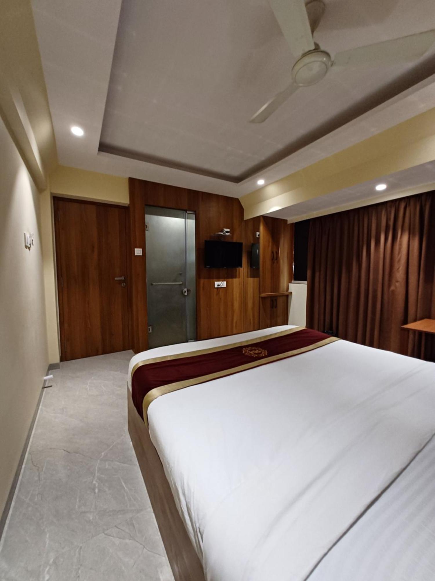 Hotel Ratna Mahal Bombaj Zewnętrze zdjęcie
